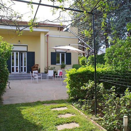 Villa Flores, Un'Oasi Nel Cuore Di Mondello Esterno foto