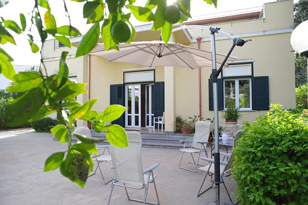 Villa Flores, Un'Oasi Nel Cuore Di Mondello Esterno foto
