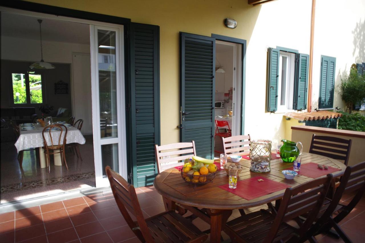 Villa Flores, Un'Oasi Nel Cuore Di Mondello Esterno foto