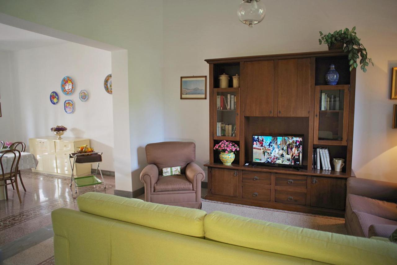 Villa Flores, Un'Oasi Nel Cuore Di Mondello Esterno foto